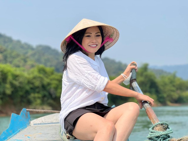 Nhan sắc U50 của Phương Thanh thế nào khi yêu tình trẻ kém gần 20 tuổi? - Ảnh 13. Nhan sắc U50 của Phương Thanh thế nào khi yêu tình trẻ kém gần 20 tuổi? - Ảnh 13.