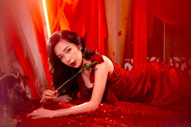 Sắc vóc nuột nà của Kim Oanh - người tình Phan Anh "Lối nhỏ vào đời" - Ảnh 3. Sắc vóc nuột nà của Kim Oanh - người tình Phan Anh "Lối nhỏ vào đời" - Ảnh 3.