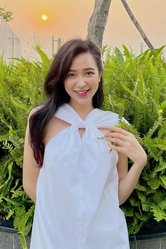Sắc vóc nuột nà của Kim Oanh - người tình Phan Anh "Lối nhỏ vào đời" - Ảnh 9. Sắc vóc nuột nà của Kim Oanh - người tình Phan Anh "Lối nhỏ vào đời" - Ảnh 9.