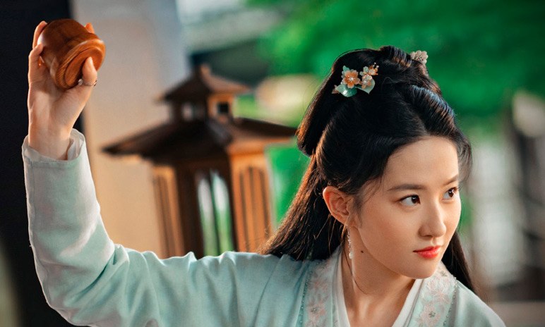 Lưu Diệc Phi được khen đẹp đẳng cấp thần tiên tỉ tỉ khi diện cổ trang - Ảnh 2. Lưu Diệc Phi được khen đẹp đẳng cấp thần tiên tỉ tỉ khi diện cổ trang - Ảnh 2.
