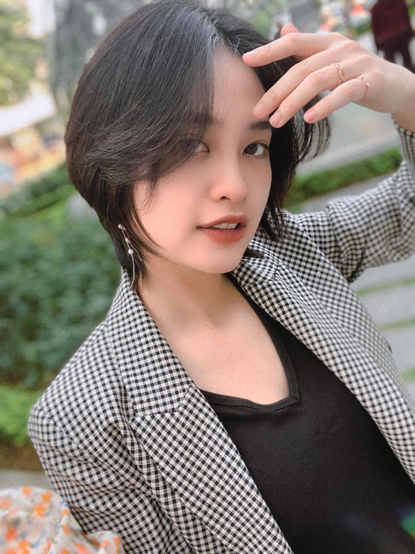 Thời trang đời thực biến hóa của cô gái Tày vừa đăng quang Hoa hậu các Dân tộc Việt Nam - Ảnh 5. Thời trang đời thực biến hóa của cô gái Tày vừa đăng quang Hoa hậu các Dân tộc Việt Nam - Ảnh 5.