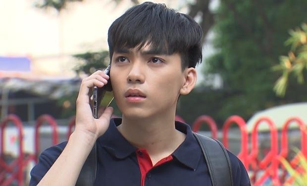 Long Hoàng - nam chính 'Lối nhỏ vào đời': trên phim trai ngoan, ngoài đời lãng tử - Ảnh 2. Long Hoàng - nam chính 'Lối nhỏ vào đời': trên phim trai ngoan, ngoài đời lãng tử - Ảnh 2.