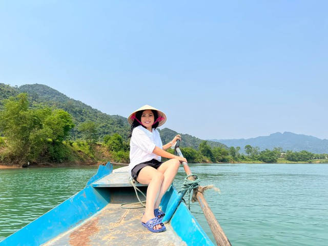 Nhan sắc U50 của Phương Thanh thế nào khi yêu tình trẻ kém gần 20 tuổi? - Ảnh 11. Nhan sắc U50 của Phương Thanh thế nào khi yêu tình trẻ kém gần 20 tuổi? - Ảnh 11.